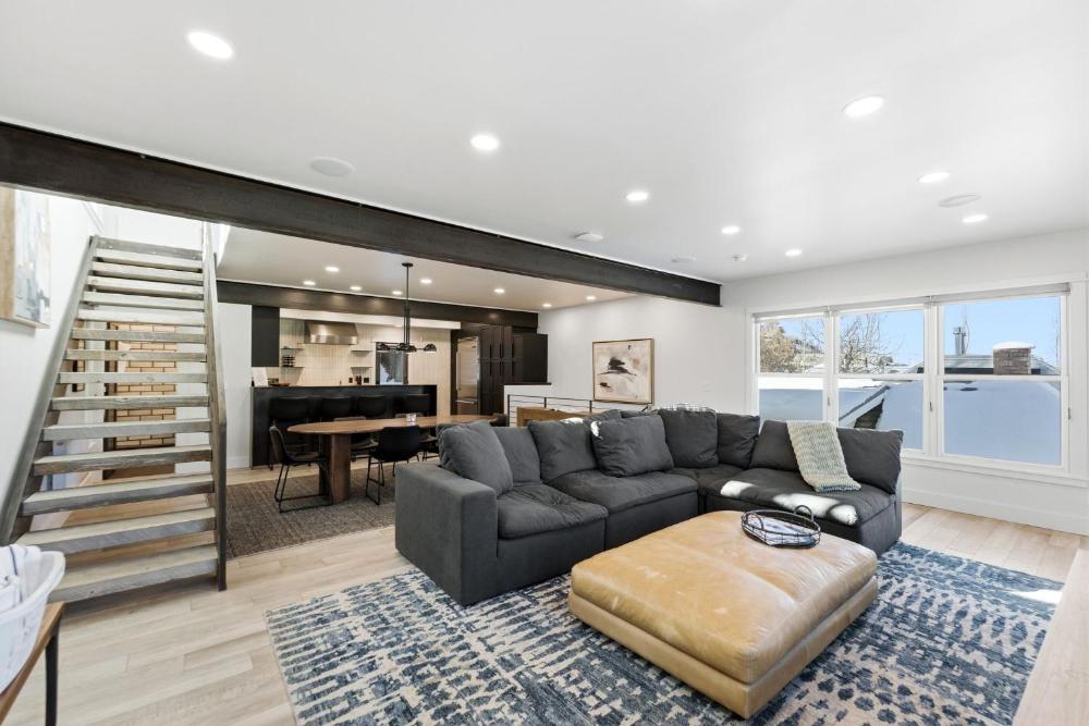 Peak of Park Ave by Park City Vacations